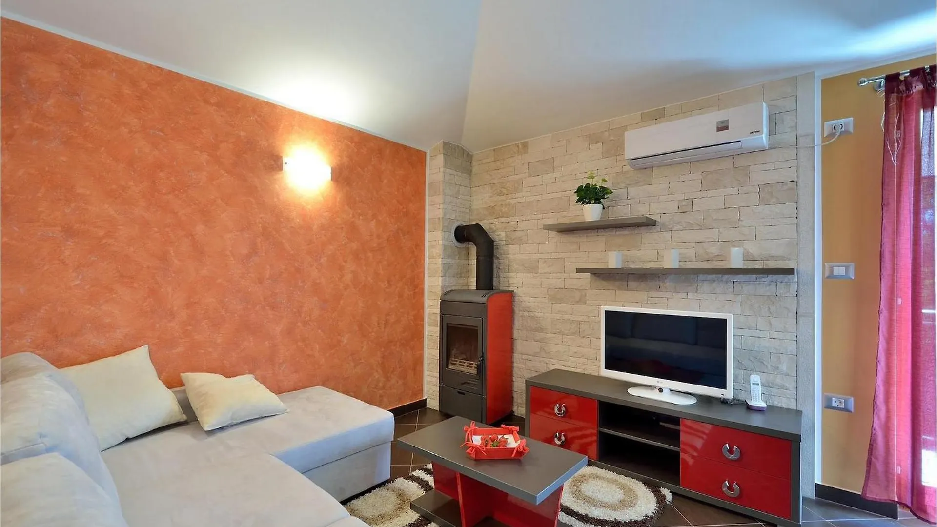 Villa Anelia Roč 0*,  Kroatië