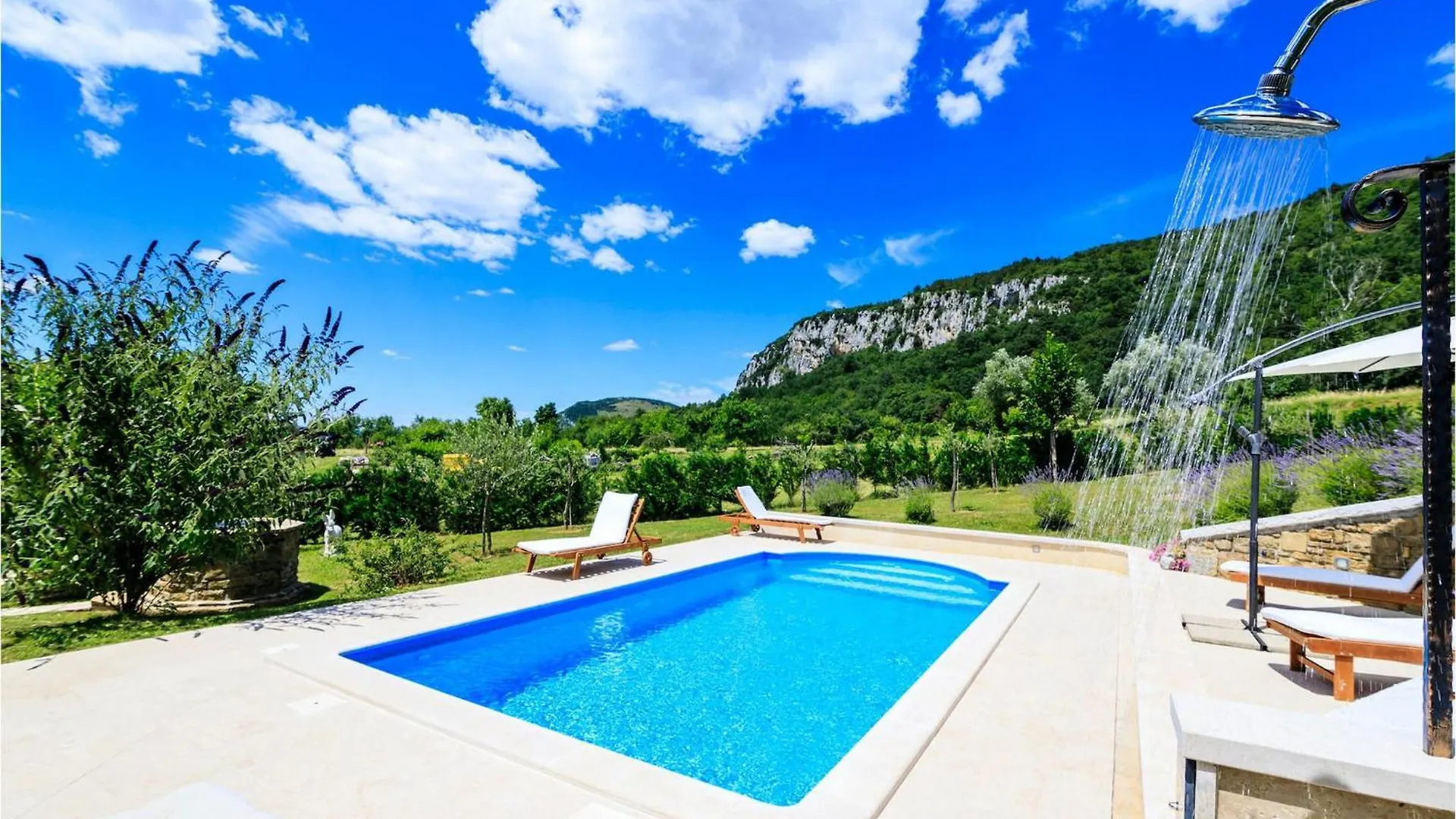 Villa Anelia Roč